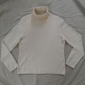 Cashmere Turtleneck M/L. EUC